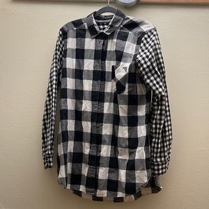 American Eagle Jegging Shirt